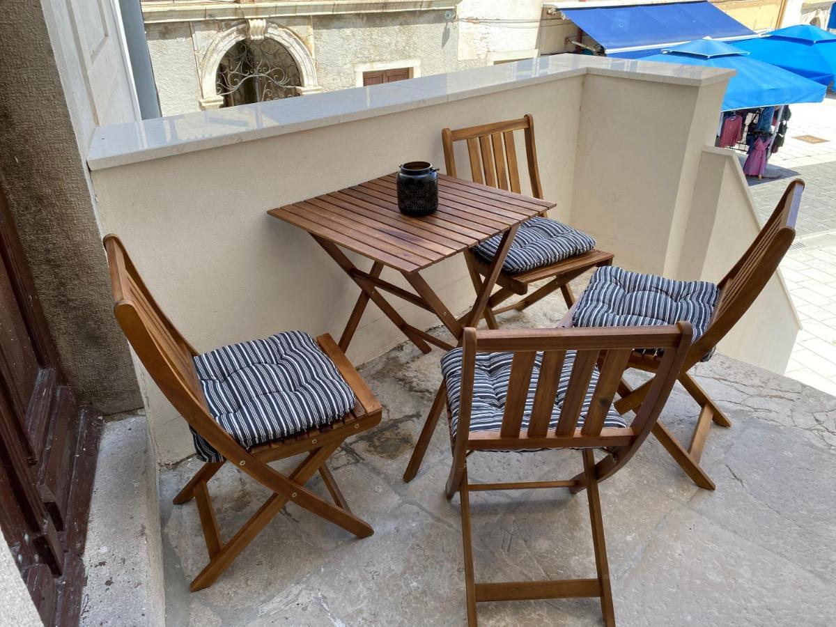 Apartment Augustini ツレス エクステリア 写真